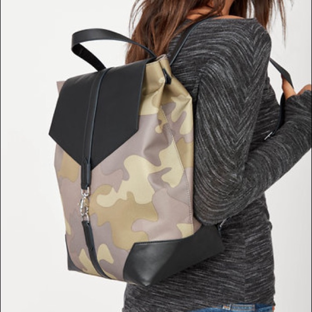 Ava Backpack Camo